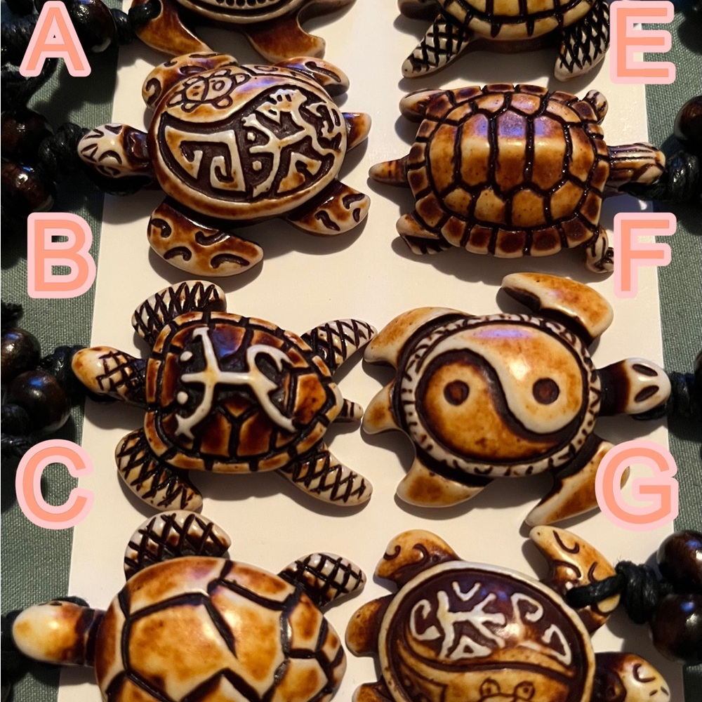 Turtle Necklace (Adjustable)